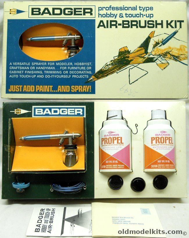 Badger Professional Type 200 Airbrush Deluxe Kit Never Used plastic model kit